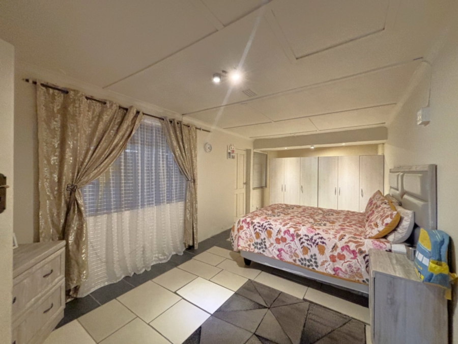 3 Bedroom Property for Sale in Tafelsig Western Cape